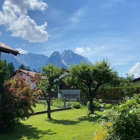 Haus Mit Wunderschoenem Ausblick Und Garten Garmisch-Partenkirchen Luaran gambar