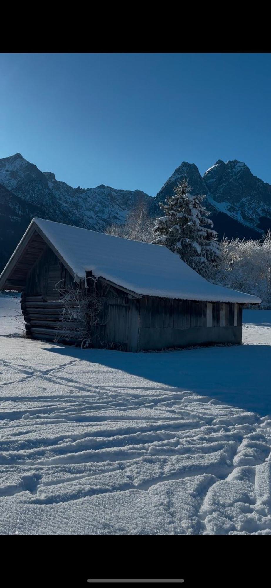 Haus Mit Wunderschoenem Ausblick Und Garten Garmisch-Partenkirchen Luaran gambar